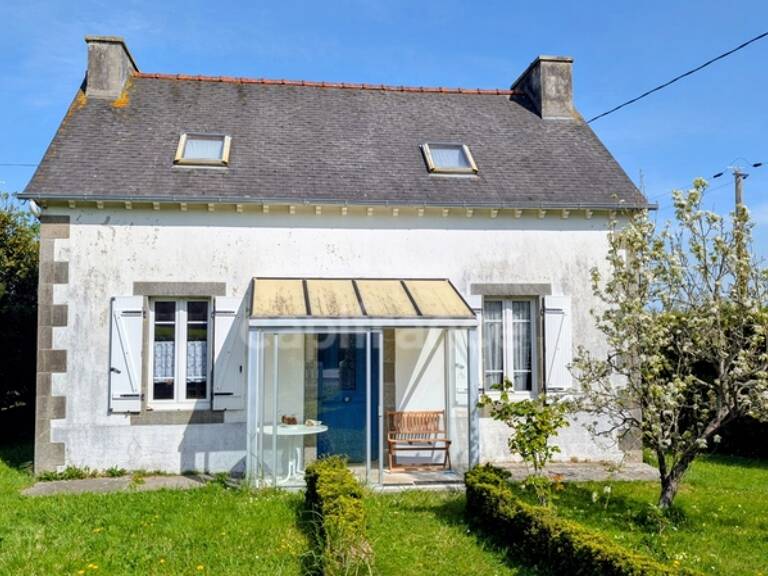 ROSNOEN (29) - Maison 80 m² à rénover - 2 chambres - Terrain 335 m² — photo 1