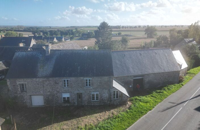 Dpt (35), à vendre ensemble immobilier à rénover - Baie du Mont Saint Michel - Saint Georges de Gréhaigne — photo 2