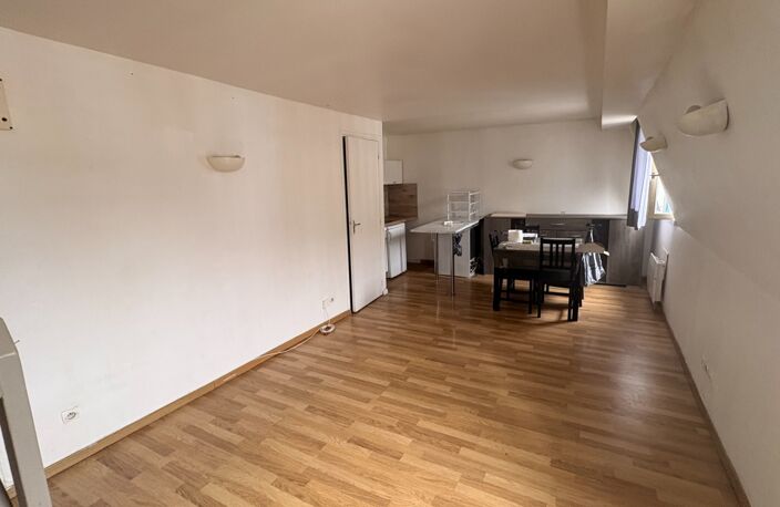 A louer, 2 pièces en duplex rue nationale à côté du Square FOCH — photo 2