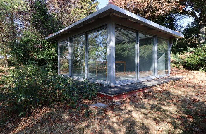 ENSEMBLE IMMOBILIER RARE AVEC MAISON, GÎTE ET 3 700 M² DE TERRAIN — photo 4
