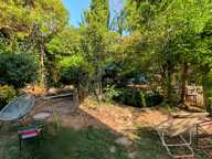 Maison jumelée avec jardin arboré, mezzanine et grand garage.VAULX EN VELIN — photo 4