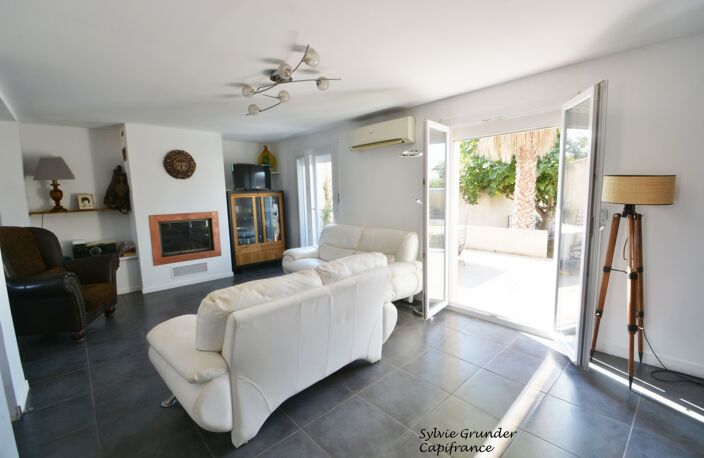 Maison à vendre 6 pièces PORT DE BOUC (13) piscine et jardin 656 m² de terrain — photo 2