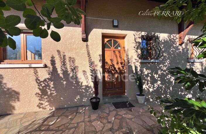 Maison SCIEZ (74), Maison 4 chambres avec piscine et vue lac -DPE D, sous-sol, double garage, terrain, calme. Un cadre de vie très agréable ! — photo 3