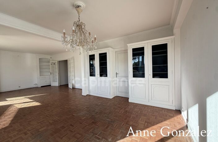 ORleANS COEUR DE VILLE, à vendre bel appartement T5 de 124 m2 vue Cathédrale et parc Pasteur avec balcon, cave et place de parling sécurisé — photo 4