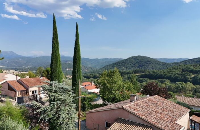 MIRABEAU (04) – Maison de plain-pied – 3 chambres – Véranda – Garage – Terrain 606 m² – Plein Sud — photo 2