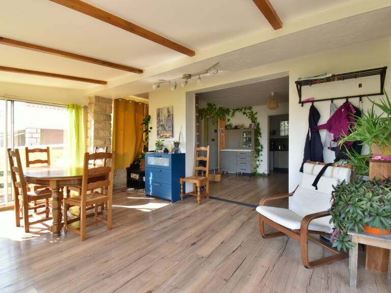 MIRABEAU (04510) – Maison individuelle avec 3 chambres, véranda, garage et vue dégagée — photo 1