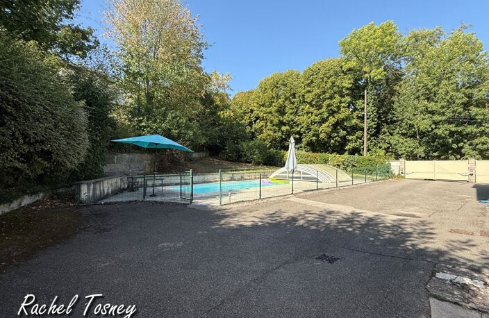 MAISON FAMILIALE T7 – 5 CHAMBRES, PISCINE ET GRANDS GARAGES – AU CALME, PROCHE A36 — photo 2