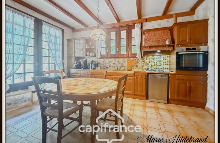 Maison de Caractère – 290 m², 8 Chambres, Jardin 7500 m², Vue Imprenable — photo 5