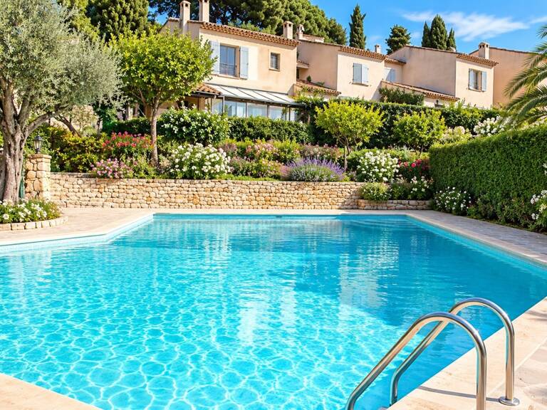 Maison à vendre 4 pièces MOUGINS (06) — photo 1