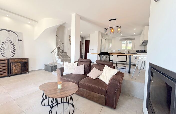 Maison à vendre 4 pièces MOUGINS (06) — photo 4