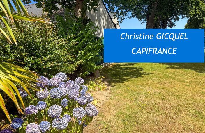 LA BAULE - A VENDRE VILLA 8 PIECES - 4 CHAMBRES - PARC ARBORÉ - GARAGES - POTENTIEL DU SOUS-SOL — photo 2