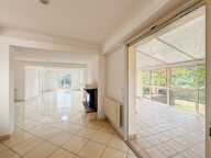 LA BAULE - A VENDRE VILLA 8 PIECES - 4 CHAMBRES - PARC ARBORÉ - GARAGES - POTENTIEL DU SOUS-SOL — photo 4
