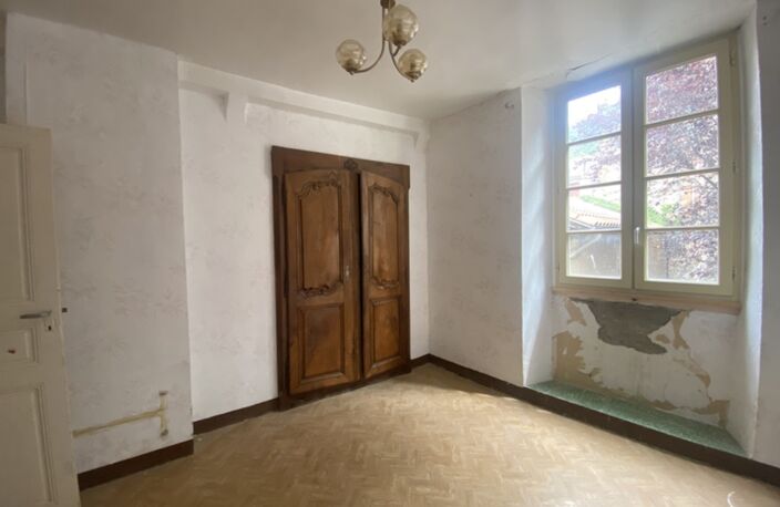 Dpt Pyrénées Orientales (66), à vendre VILLEFRANCHE DE CONFLENT Maison 6 pièces 96 m² avec terrasse à rafraichir — photo 4