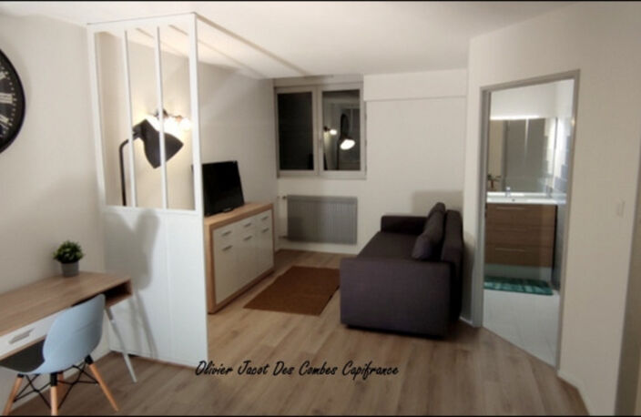 Studio à vendre meublé et locataire en place MONTBELIARD (25) — photo 2