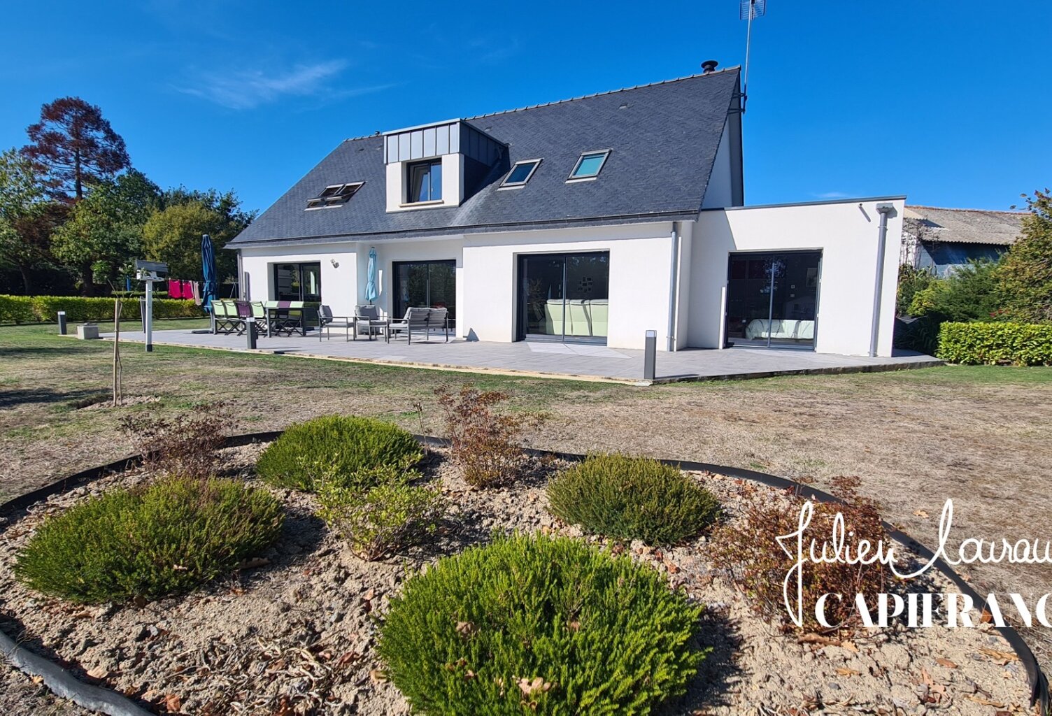 Maison à vendre 6 pièces - 178 m2 - 2000 m2 de Terrain - Centre Ville de Névez (29) — photo 1