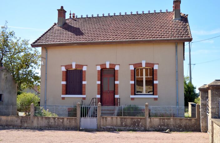 Maison à vendre 4 pièces CIRY LE NOBLE (71) — photo 2