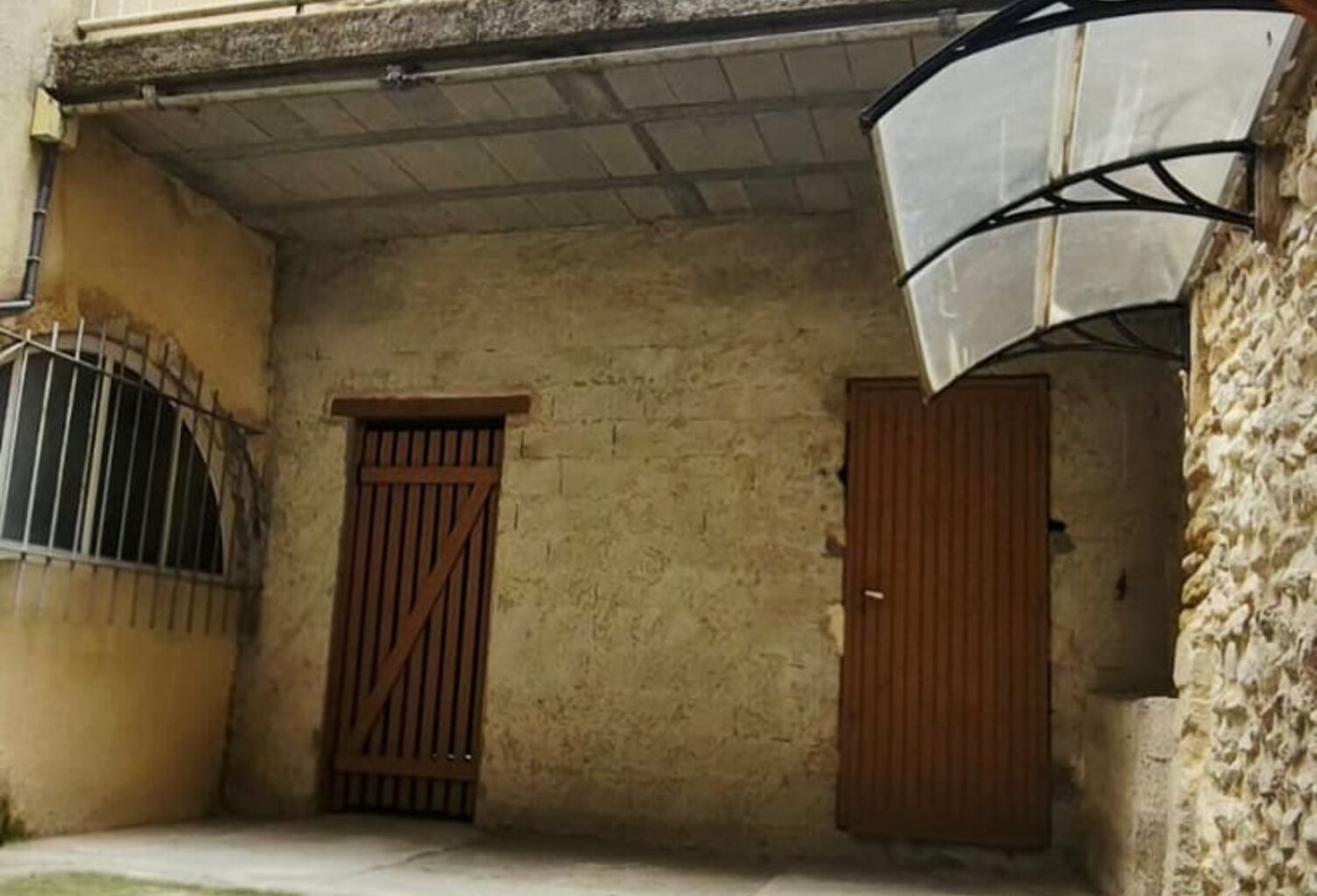 Maison à vendre 6 pièces VALREAS (84) — photo 1
