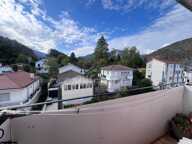 Lourdes | T4 traversant, dernier étage, balcon plein Sud et vue montagnes — photo 3