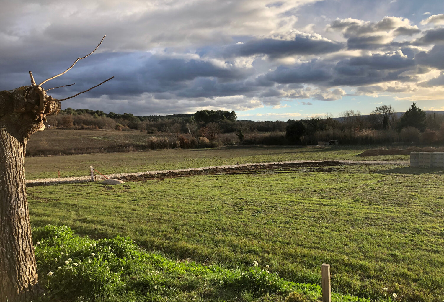 Terrain à vendre  GARGAS (84) - Campagne - Hors lotissement — photo 1