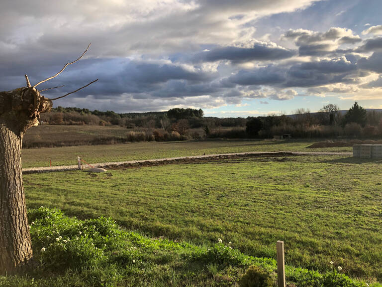 Terrain à vendre  GARGAS (84) - Campagne - Hors lotissement — photo 1