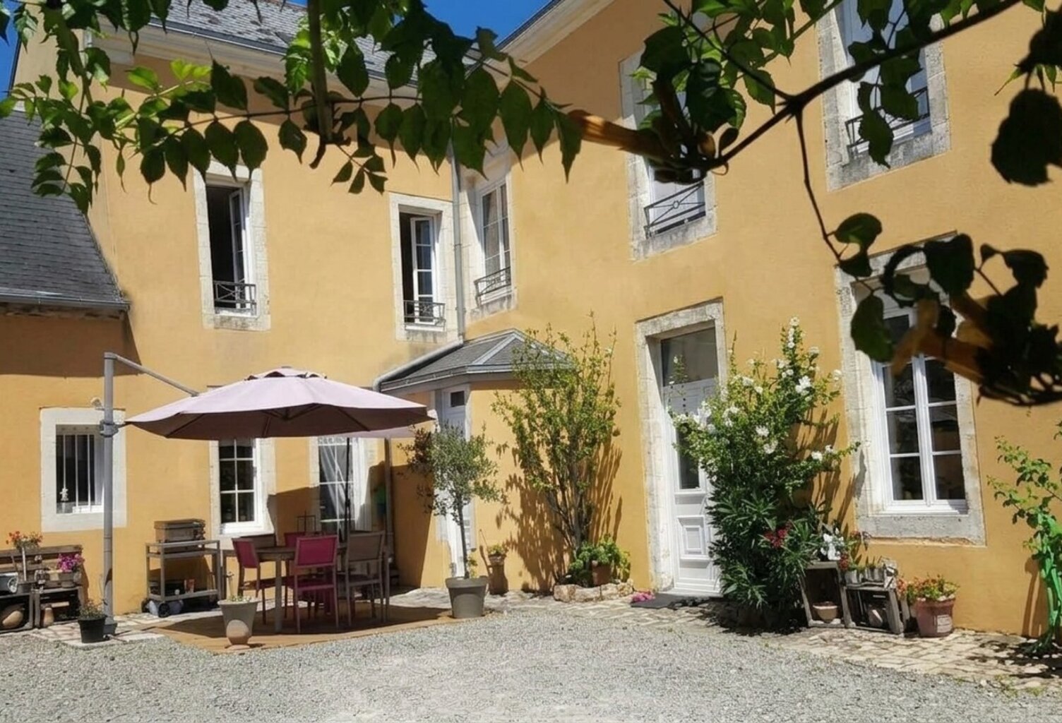 Demeure d'exception à La Suze sur Sarthe - 281 m² - DPE A — photo 1