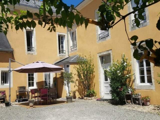 Demeure d'exception à La Suze sur Sarthe - 281 m² - DPE A — photo du bien
