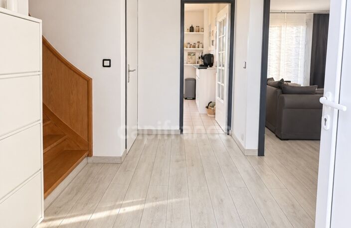 Maison à vendre 5 pièces  (78) - 3 chambres - Jardin  - garage -cabanon — photo 3
