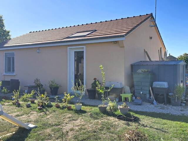 Maison rénovée 4 pièces sur 2300 m² de terrain OSLON (71) — photo du bien