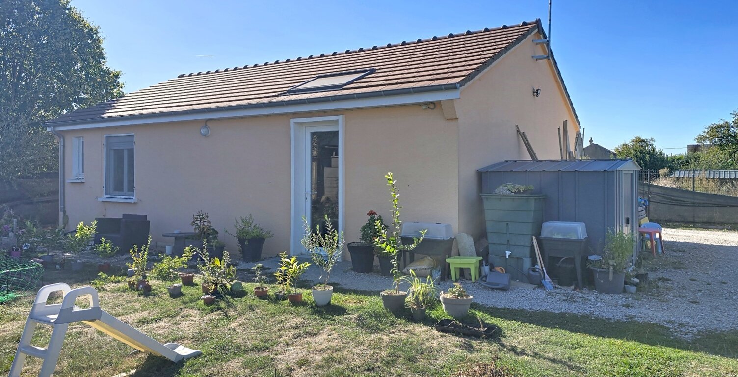 Maison rénovée 4 pièces sur 2300 m² de terrain OSLON (71) — photo 1