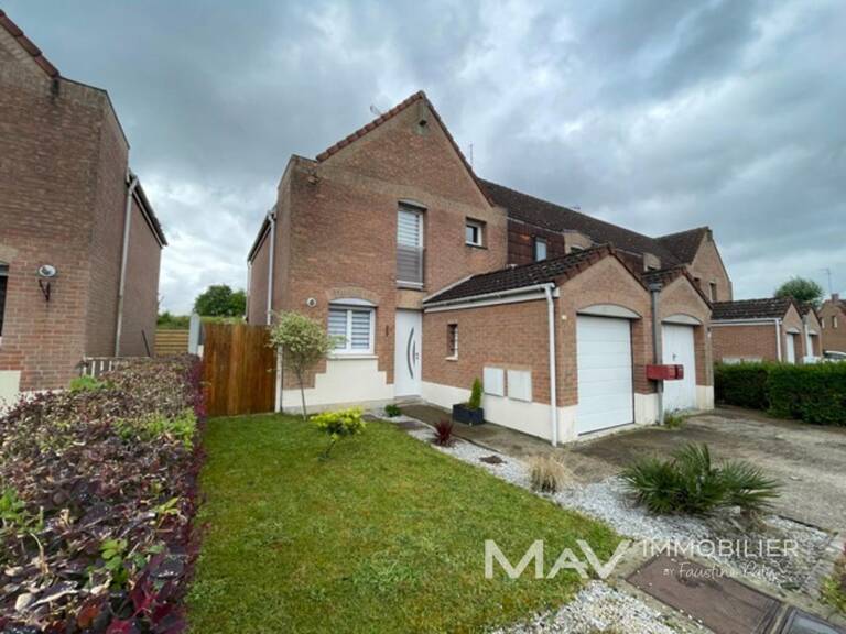 ARQUES - MAISON LUMINEUSE 3 CHAMBRES AVEC UN GARAGE ET UN JARDIN — photo 1