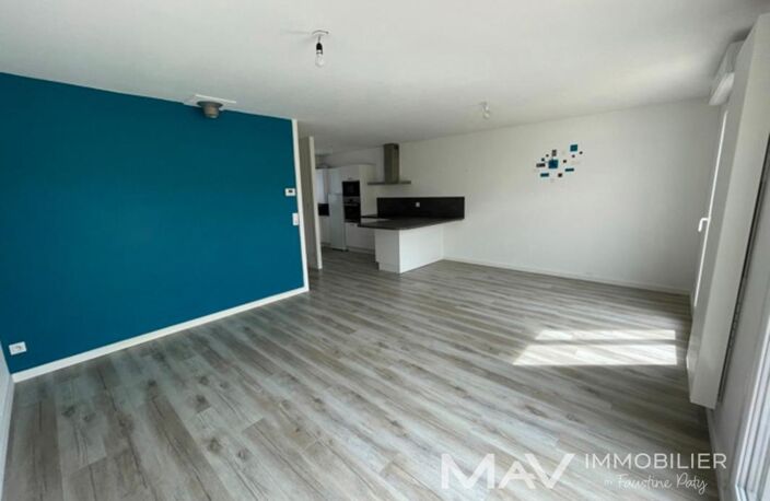 ARQUES - MAISON LUMINEUSE 3 CHAMBRES AVEC UN GARAGE ET UN JARDIN — photo 2