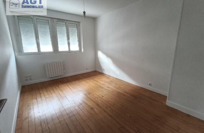 BEAUVAIS — photo 3