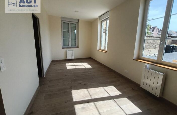 BEAUVAIS — photo 2