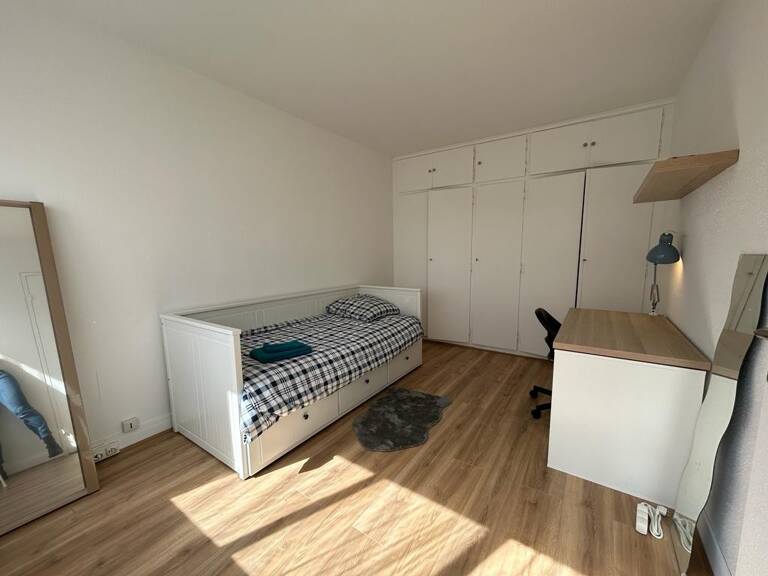 Secteur Citadelle, chambre meublée dans colocation rénovée — photo 1