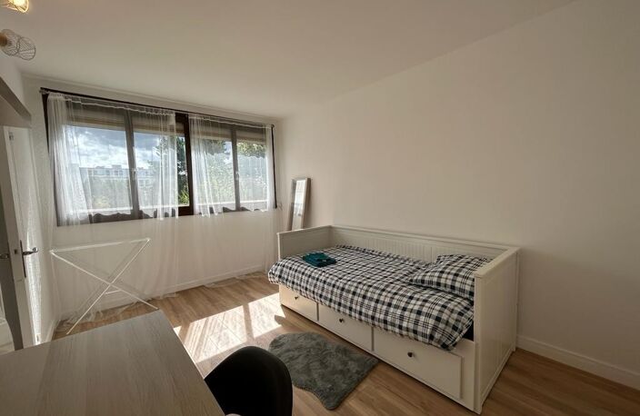 Secteur Citadelle, chambre meublée dans colocation rénovée — photo 2