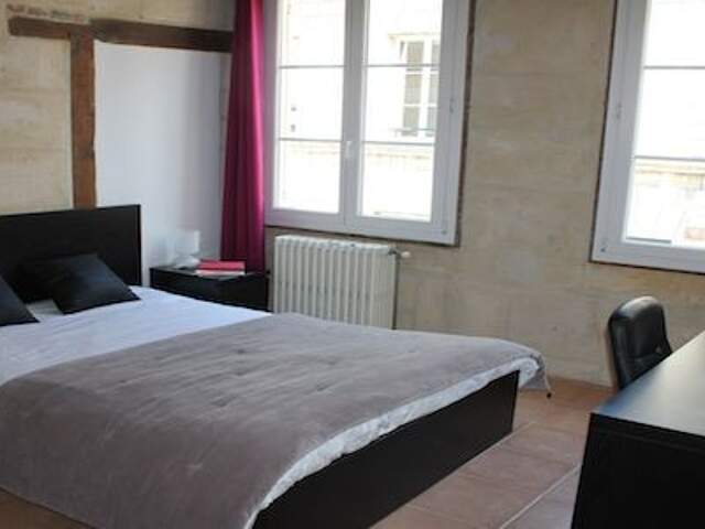 Chambre en colocation avec services — photo du bien