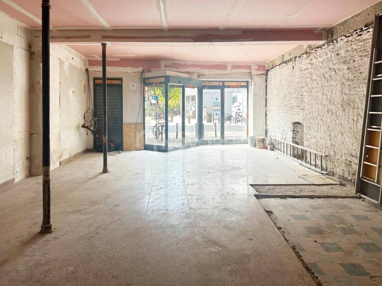 Local commercial — photo 1