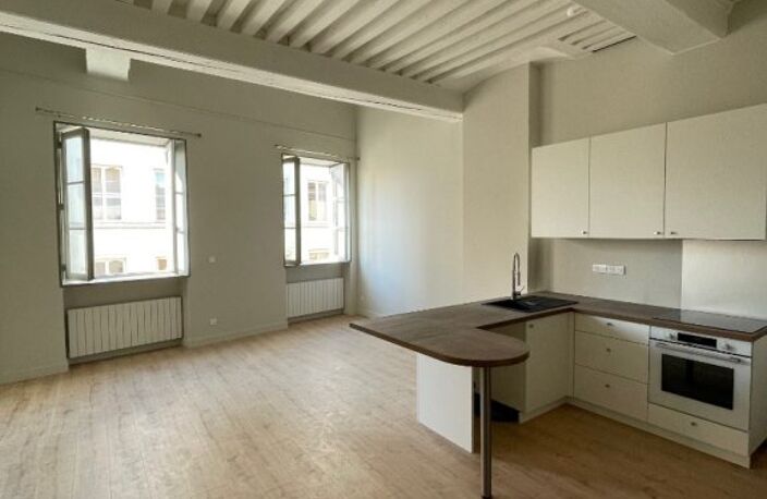 T3 — photo 3
