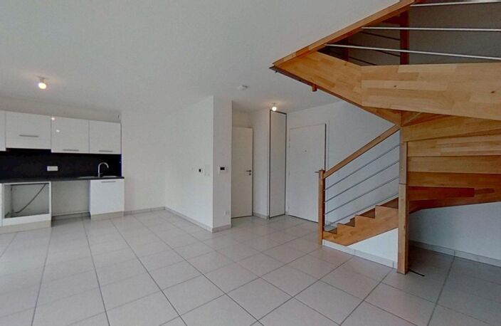 45e - 8 ème rue -SAINT PRIEST-69800 - T3 Non meublé - 986 €CC — photo 3