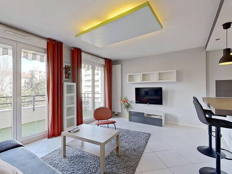 48 rue Georges Gouy Lyon 69007 - T2 Meublé - 995 €CC — photo 1