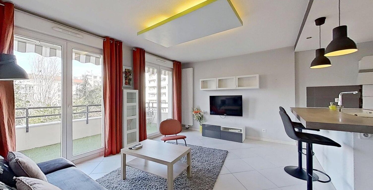 48 rue Georges Gouy Lyon 69007 - T2 Meublé - 995 €CC — photo 1
