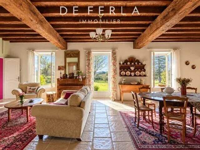 Belle maison familiale de 294 m² à Maisontiers — photo du bien