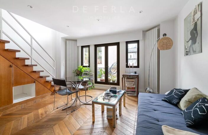 Wagram : 2 pièces refait à neuf par architecte en Duplex avec extérieur — photo 2