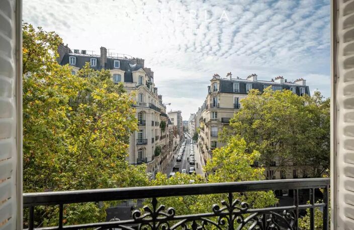 Superbe 2 pièces baigné de lumière – Boulevard du Montparnasse — photo 3