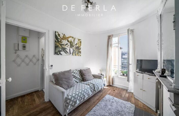 Studio au dernier étage avec vue dégagée - Paris XV — photo 4