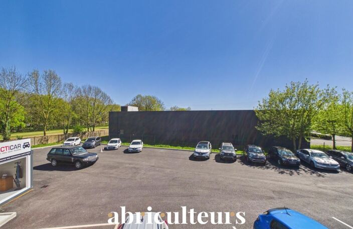 Local commercial de 44 m² avec vaste parking sur terrain de 900 m² à louer à Luisant (28600) — photo 3