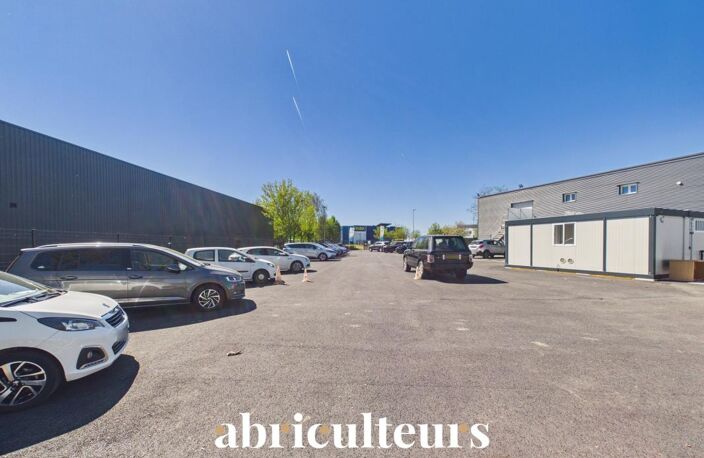 Local commercial de 44 m² avec vaste parking sur terrain de 900 m² à louer à Luisant (28600) — photo 4