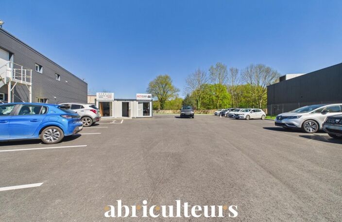 Local commercial de 44 m² avec vaste parking sur terrain de 900 m² à louer à Luisant (28600) — photo 5