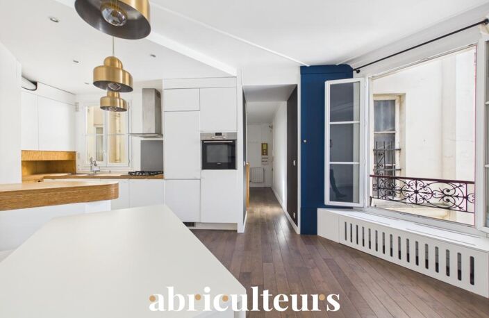 PARIS - MONTMARTRE - DUPLEX - 3 PIÈCES  - 2 CHAMBRES - 72 M2 - 2594  € Charges Comprises — photo 3