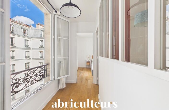 PARIS - MONTMARTRE - DUPLEX - 3 PIÈCES  - 2 CHAMBRES - 72 M2 - 2594  € Charges Comprises — photo 5